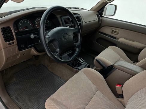 Used 2000 Toyota 4Runner SR5 image 12