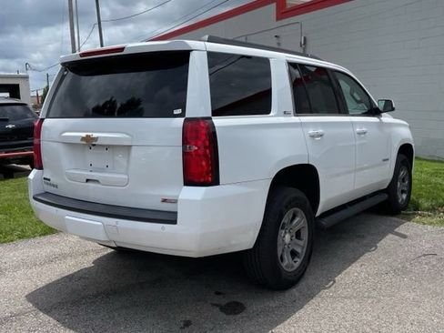 Used 2019 Chevrolet Tahoe LT w/ Luxury Package AWD/4WD image 3