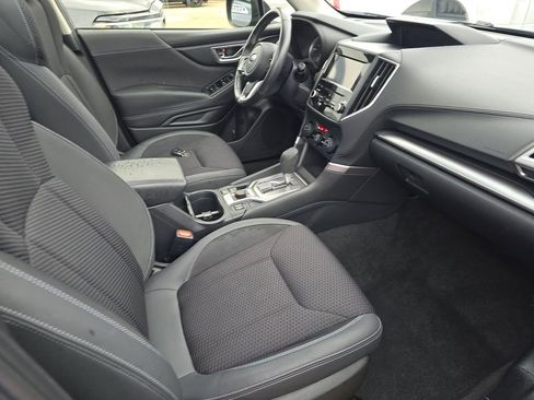 Used 2022 Subaru Forester Premium image 3