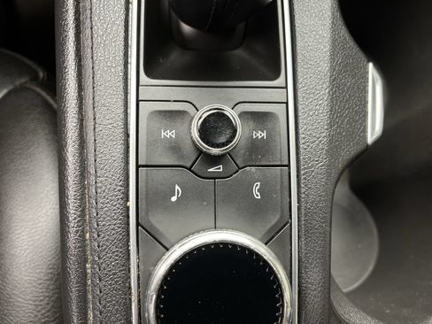 Used 2019 Cadillac XT4 Sport AWD/4WD image 17