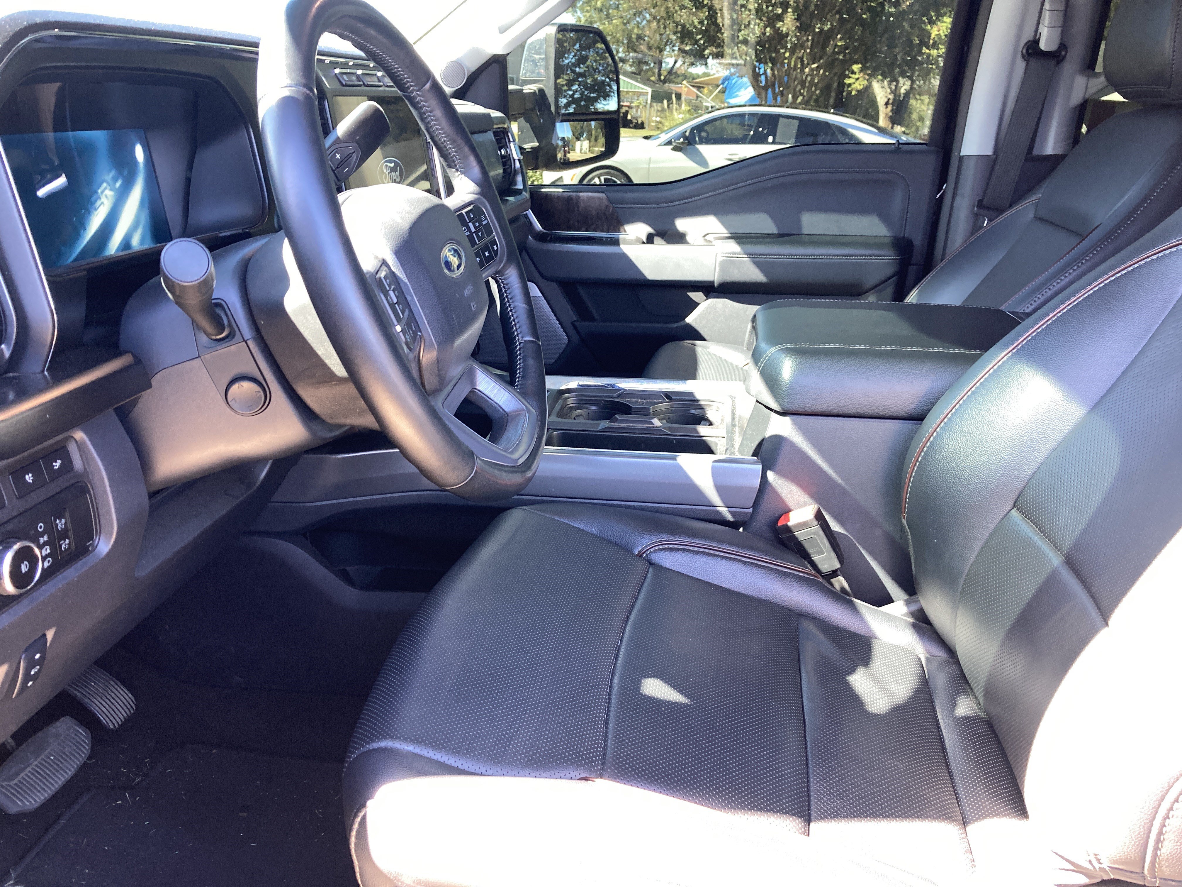 Used 2024 Ford F250 Lariat w/ Chrome Package AWD/4WD image 3