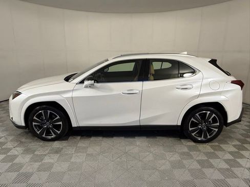 Used 2025 Lexus UX 300h AWD w/ Cold Area Package image 3