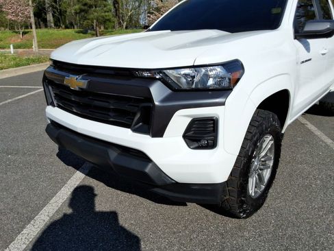 Certified 2024 Chevrolet Colorado LT w/ LT Convenience Package II AWD/4WD image 9
