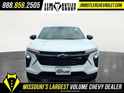Used 2024 Chevrolet Trax RS w/ Sunroof Package FWD image 25
