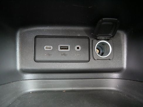 Used 2019 Chevrolet Equinox LT image 27