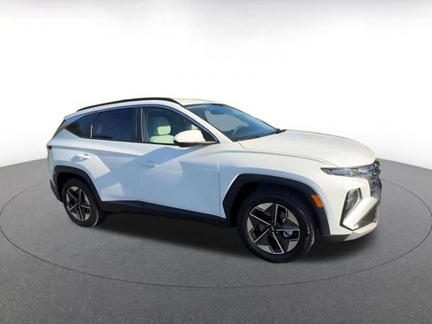 Used 2025 Hyundai Tucson SEL image 2