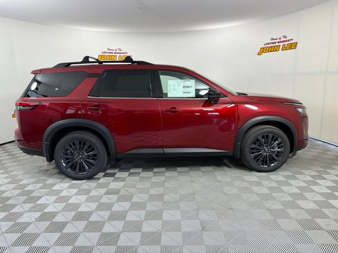 New 2026 Nissan Pathfinder SL w/ SL Premium Package FWD image 7