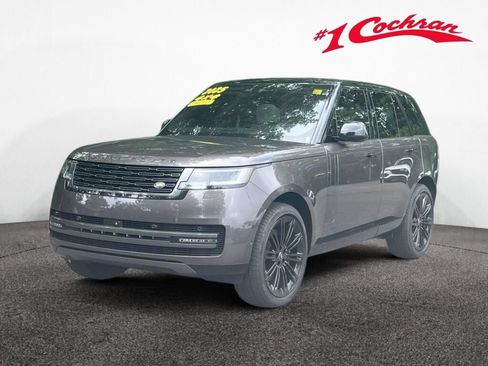 Used 2025 Land Rover Range Rover SE AWD/4WD image 11