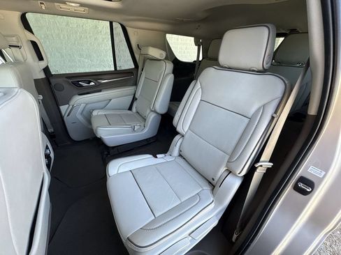 Certified 2021 GMC Yukon Denali w/ Denali Premium Package AWD/4WD image 26