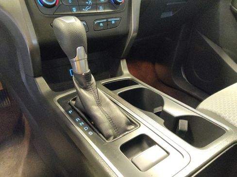 Used 2017 Ford Escape SE image 26