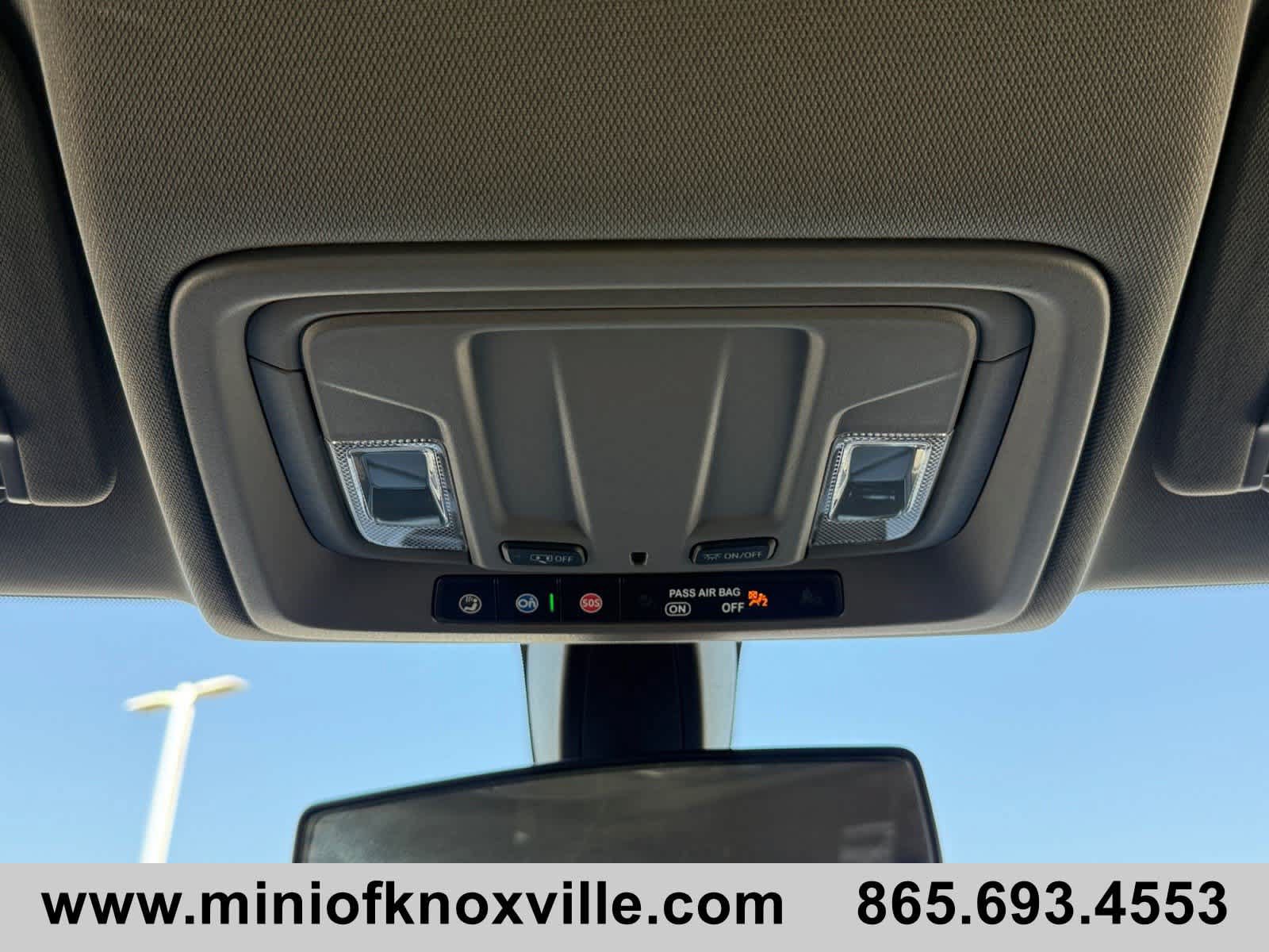 Used 2020 Chevrolet Silverado 1500 RST AWD/4WD image 31
