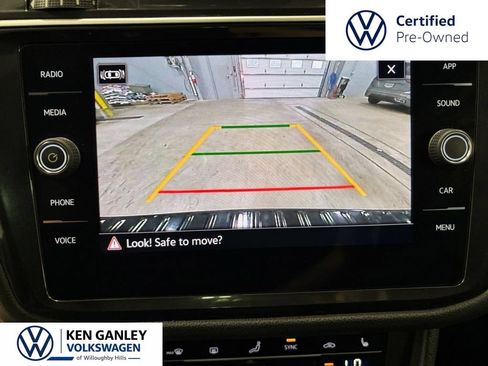 Used 2024 Volkswagen Tiguan SE R-Line AWD/4WD image 25