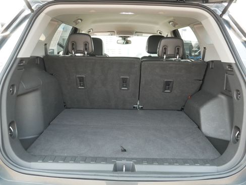 Used 2020 GMC Terrain SLT AWD/4WD image 18