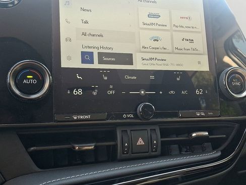 Used 2023 Lexus NX 250 AWD image 16