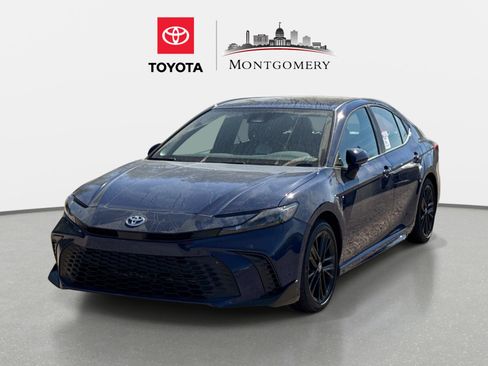 New 2026 Toyota Camry SE FWD image 7