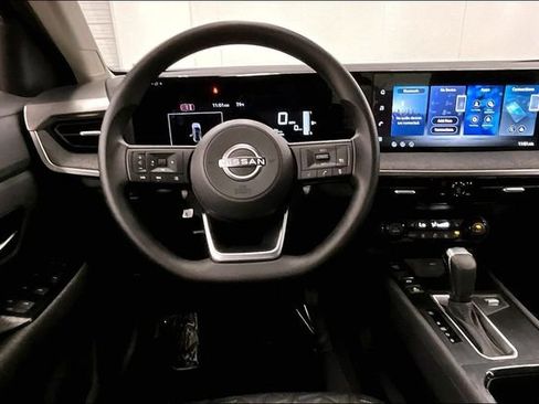 New 2026 Nissan Kicks SV w/ Cold Weather Package FWD image 22