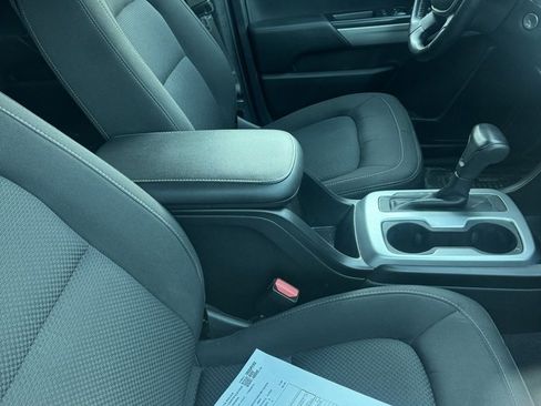 Certified 2021 Chevrolet Colorado LT w/ LT Convenience Package image 9