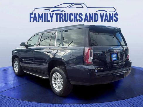 Used 2017 GMC Yukon SLT image 3