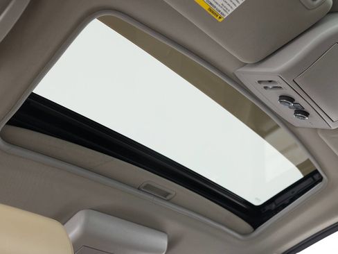 Used 2015 Nissan Armada Platinum image 31