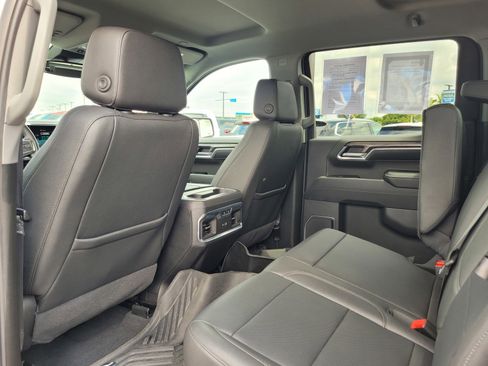 Used 2024 Chevrolet Silverado 1500 LTZ AWD/4WD image 13