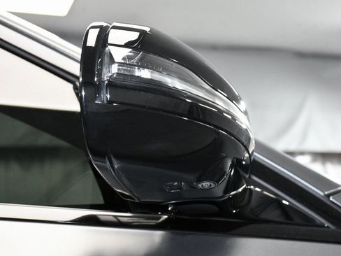 Used 2022 Mercedes-Benz E 450 4MATIC Sedan w/ Night Package image 69