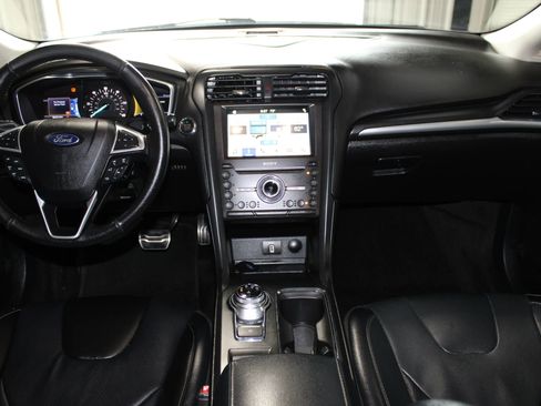 Used 2017 Ford Fusion Energi Titanium FWD image 16