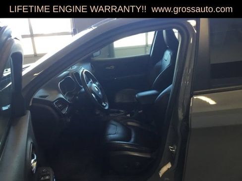 Used 2023 Jeep Cherokee Altitude Lux AWD/4WD image 21
