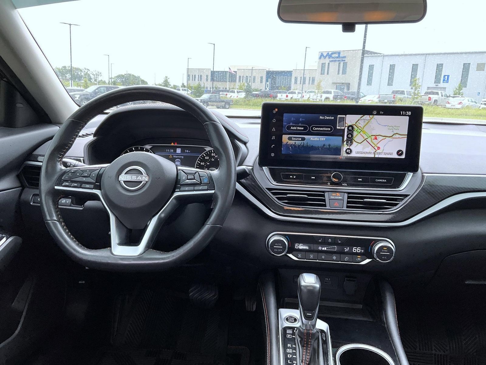 Used 2023 Nissan Altima 2.0 SR FWD image 14