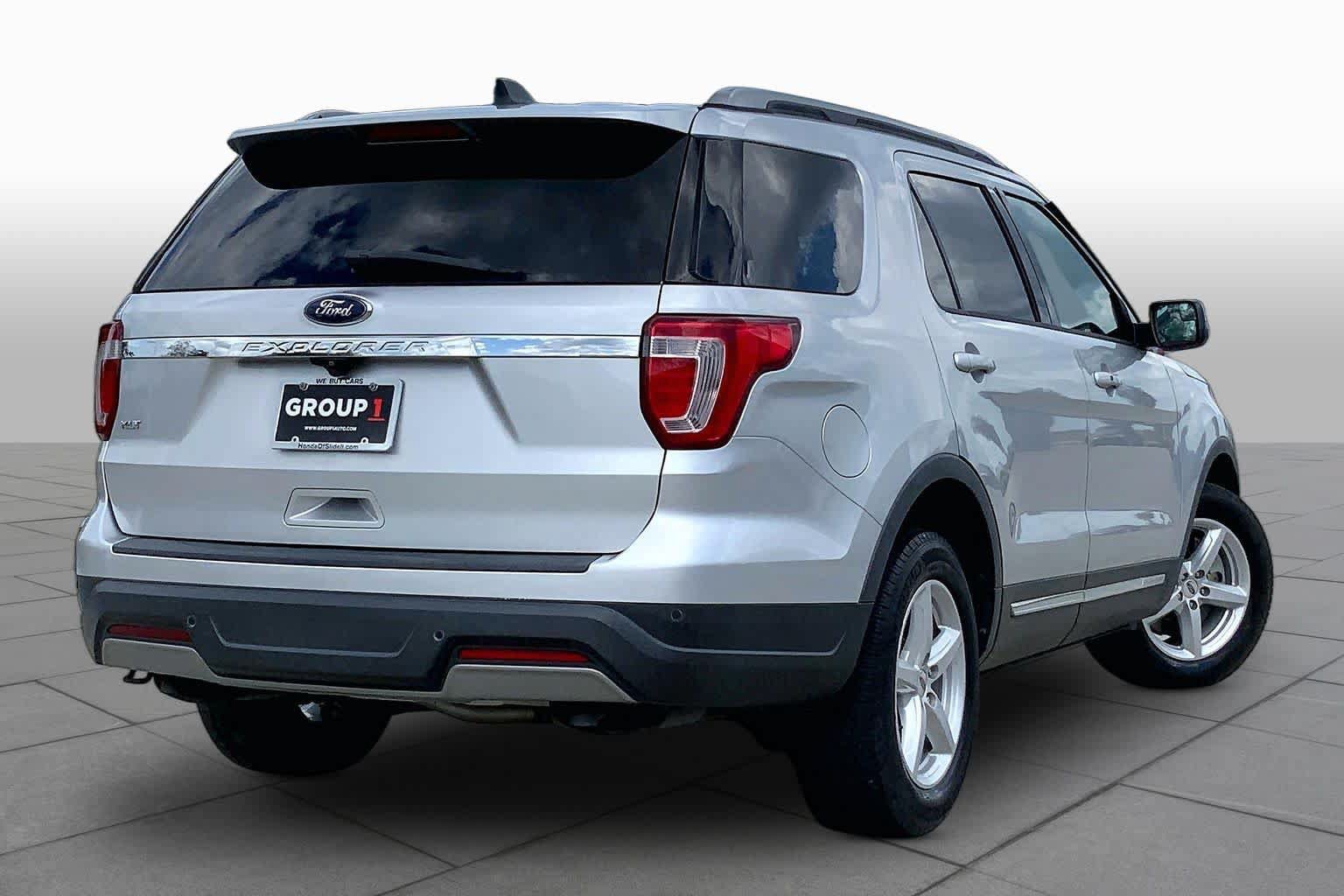 Used 2019 Ford Explorer XLT FWD image 13