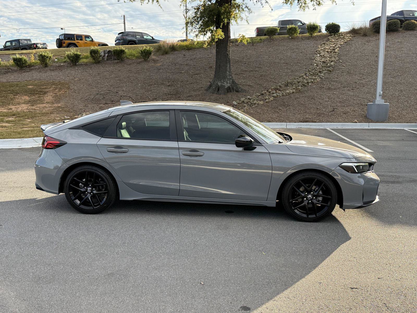 Used 2025 Honda Civic Sport image 6