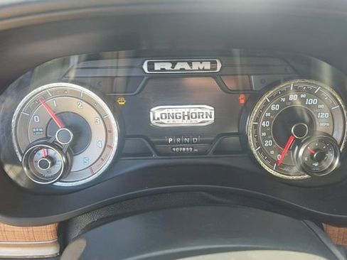 Used 2022 RAM 2500 Limited AWD/4WD image 10
