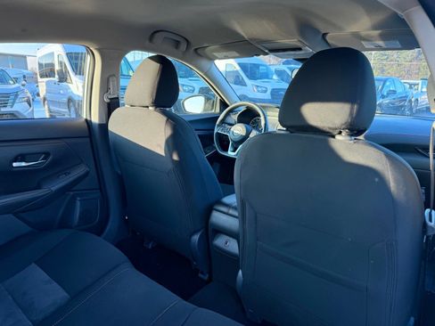Used 2024 Nissan Sentra SR FWD image 23