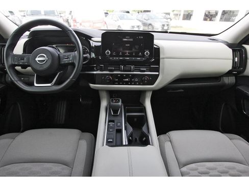 Certified 2025 Nissan Pathfinder SV w/ SV Premium Package FWD image 12