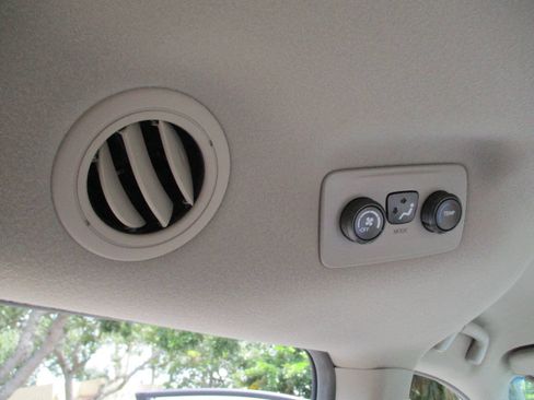 Used 2012 Toyota Sienna FWD image 19