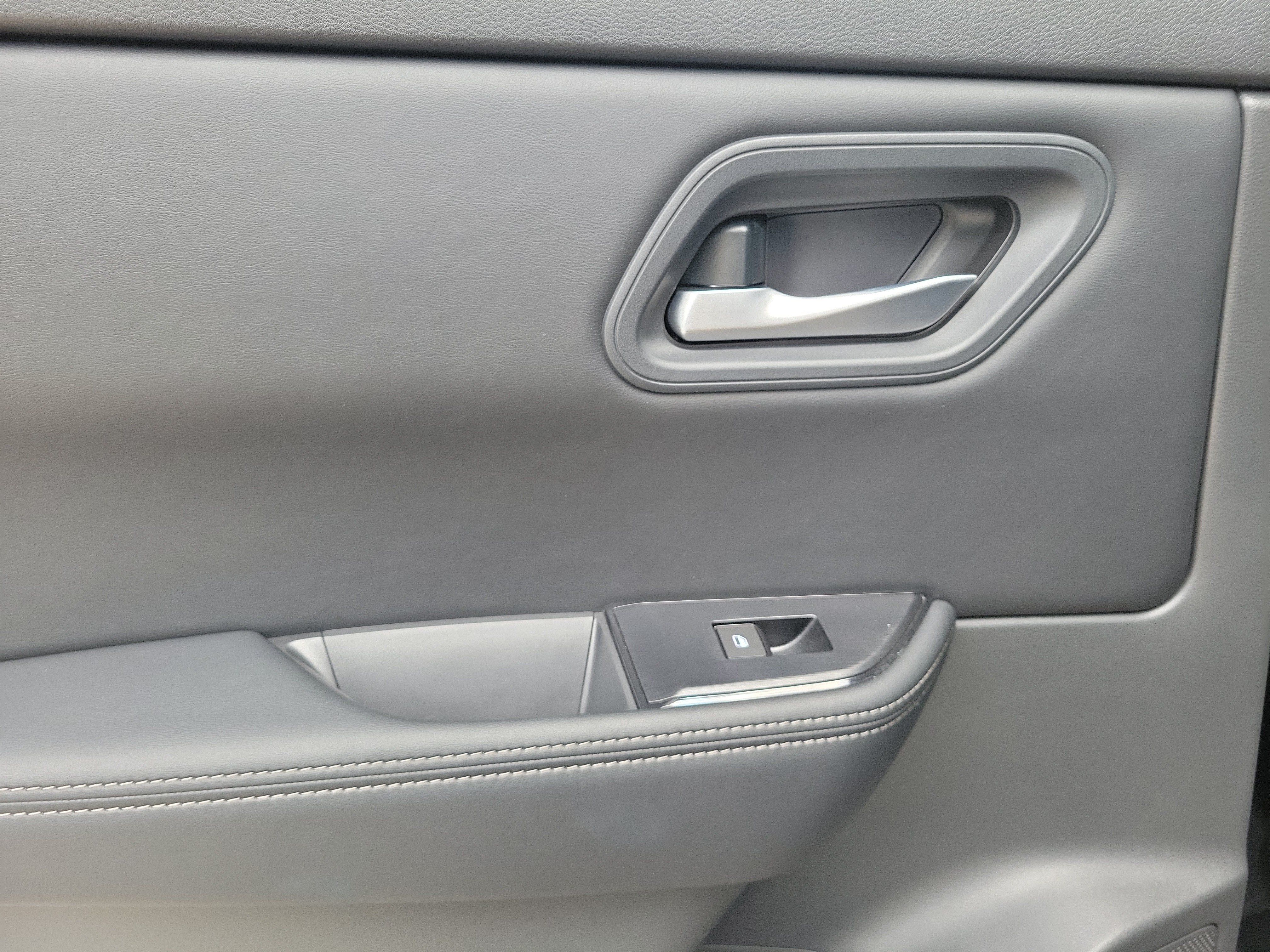 Certified 2026 Nissan Rogue SV w/ Cold Weather Package FWD image 19