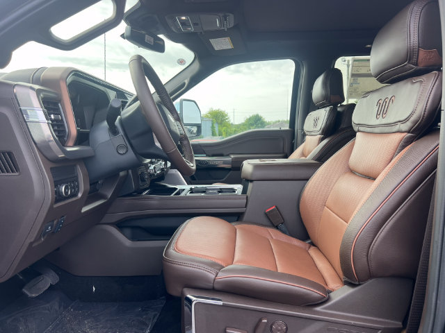New 2026 Ford F450 King Ranch w/ Chrome Package AWD/4WD image 4