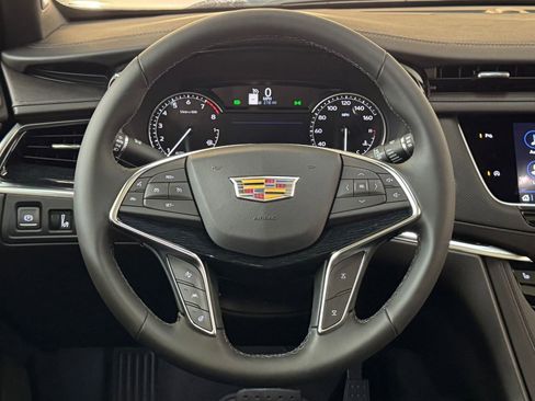 New 2025 Cadillac XT5 Premium Luxury image 18