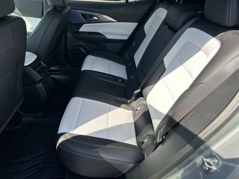 Used 2026 Chevrolet Equinox EV LT FWD image 11
