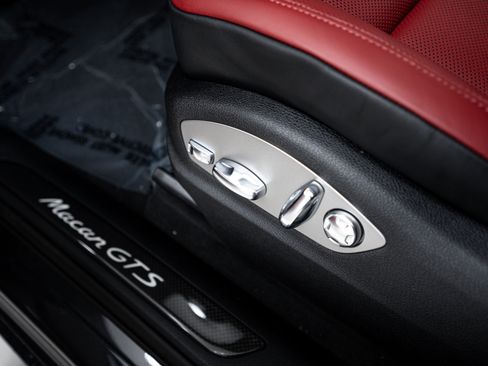 New 2026 Porsche Macan GTS image 19