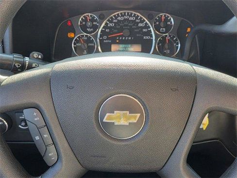Used 2017 Chevrolet Express 3500 LT w/ LT Preferred Equipment Group image 20