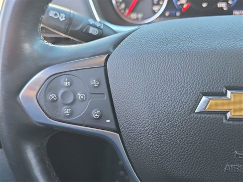 Used 2023 Chevrolet Traverse Premier image 22