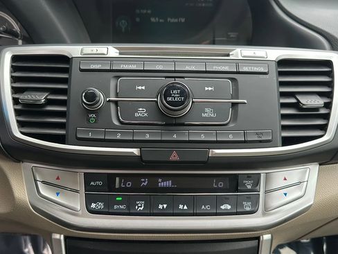 Used 2015 Honda Accord LX image 35