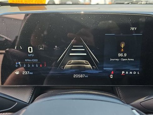 Used 2025 Chevrolet Equinox LT FWD image 19