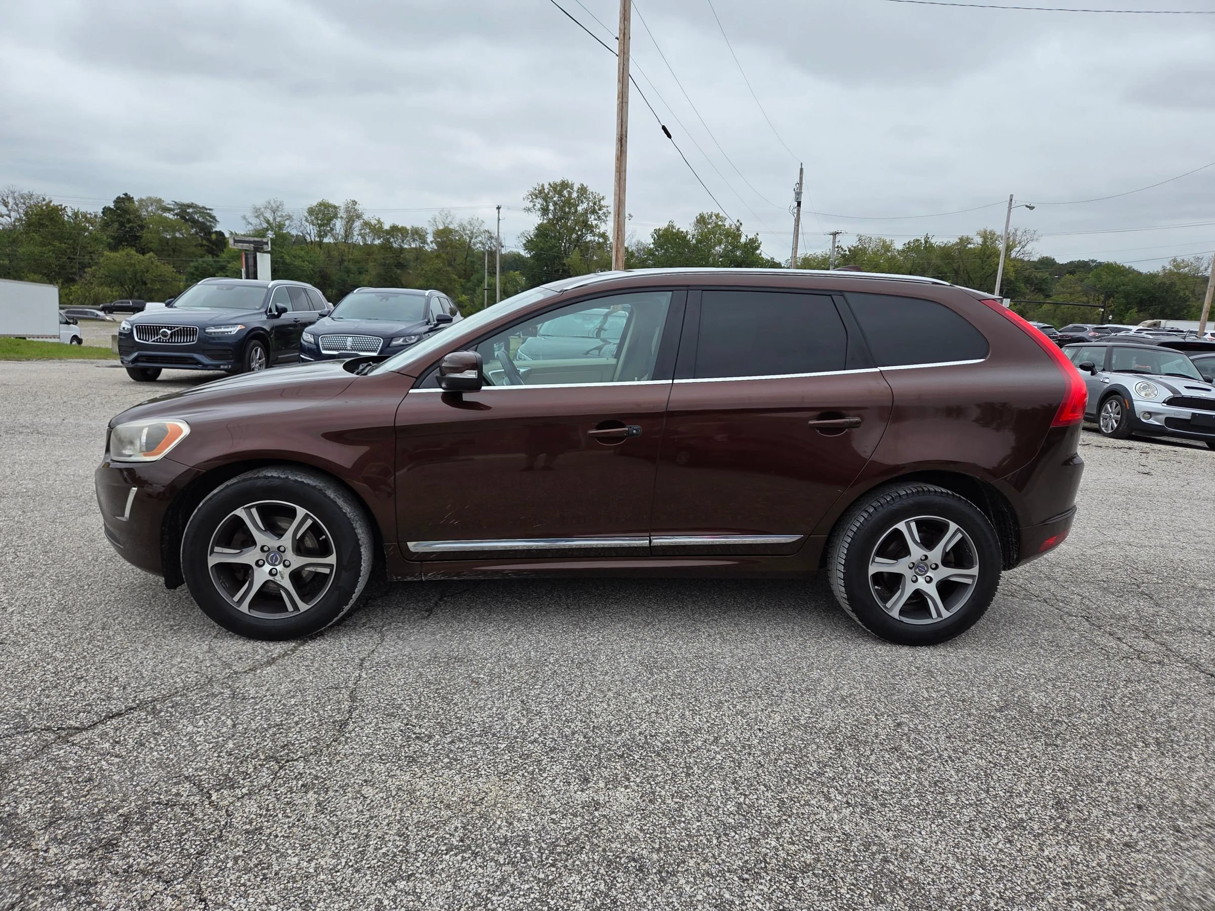 Used 2015 Volvo XC60 T6 Premier Plus AWD/4WD image 1