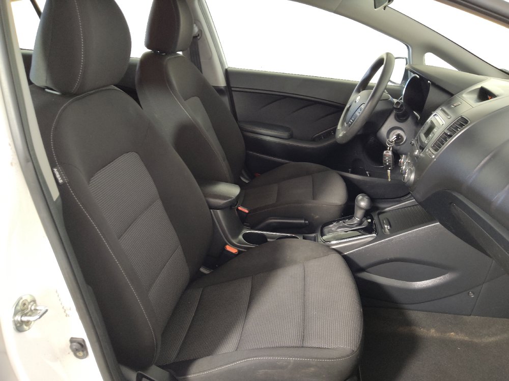 Used 2017 Kia Forte LX FWD image 21