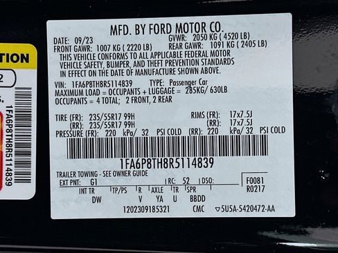 Used 2024 Ford Mustang Coupe RWD image 30