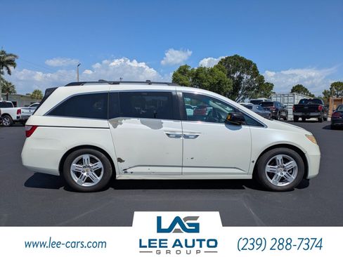 Used 2013 Honda Odyssey Touring image 2