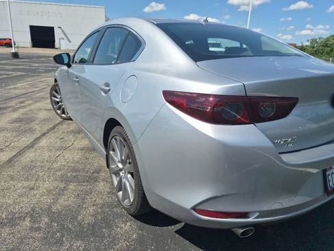 Used 2020 MAZDA MAZDA3 AWD Sedan w/ Preferred Package image 9
