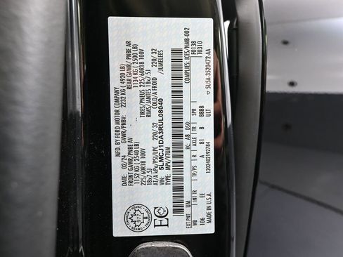 Used 2024 Lincoln Corsair AWD image 50