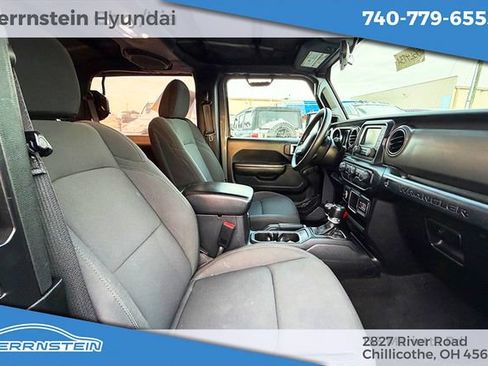 Used 2021 Jeep Wrangler Sport AWD/4WD image 18
